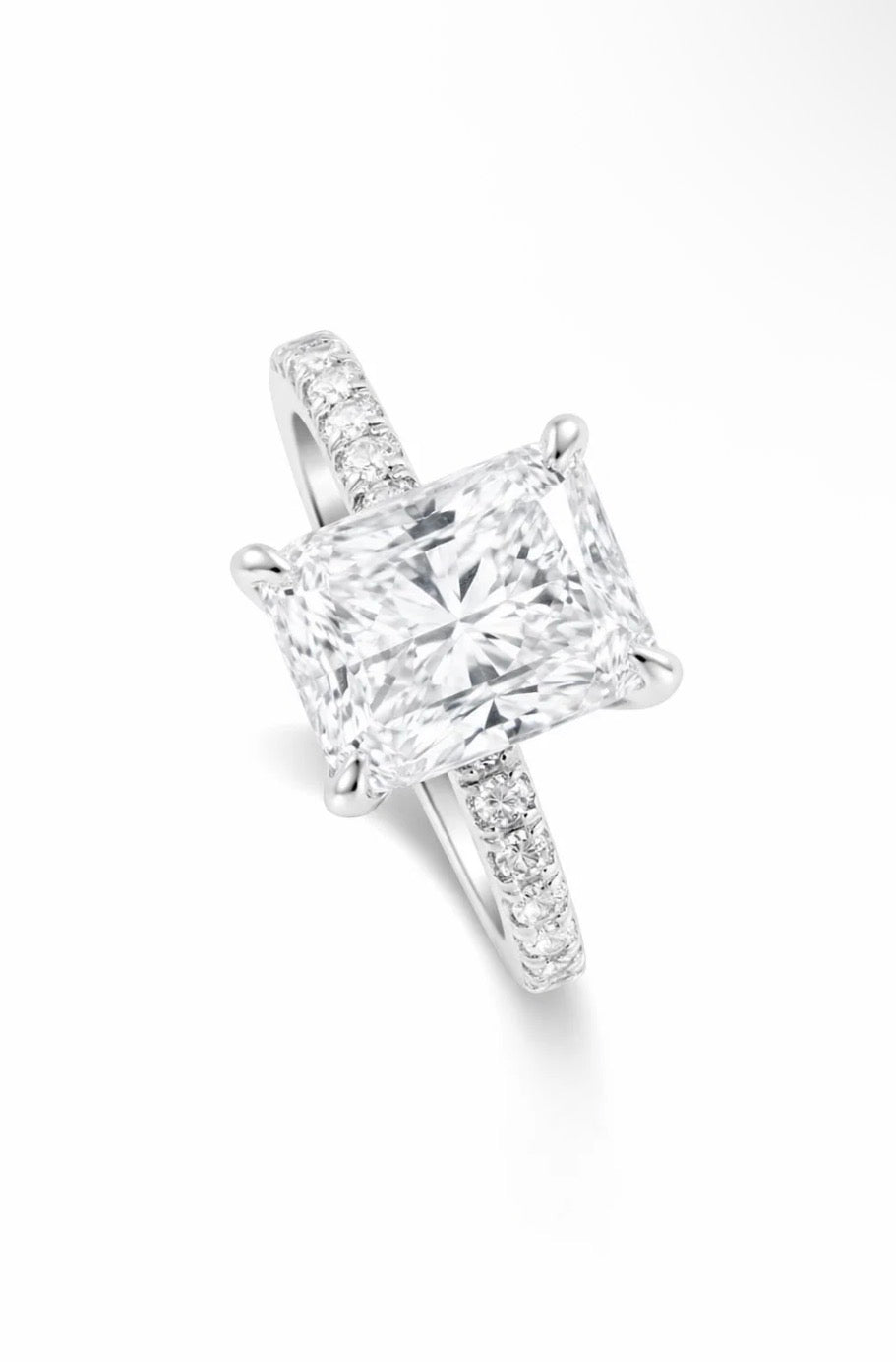 VVS1 Moissanite 1 carat radiant engagement ring